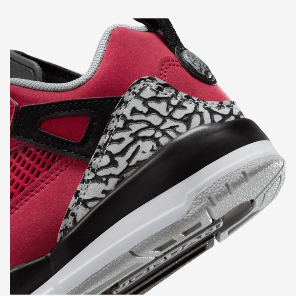 Jordan Spizike Low (PS) Kids Sneakers in Red and Gray - Picture 8 of 11